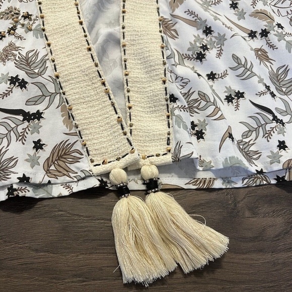 SKEMO Beach Open Cardigan Cover-up Lightweight Tassels White Size Small *NEW* - Picture 4 of 6